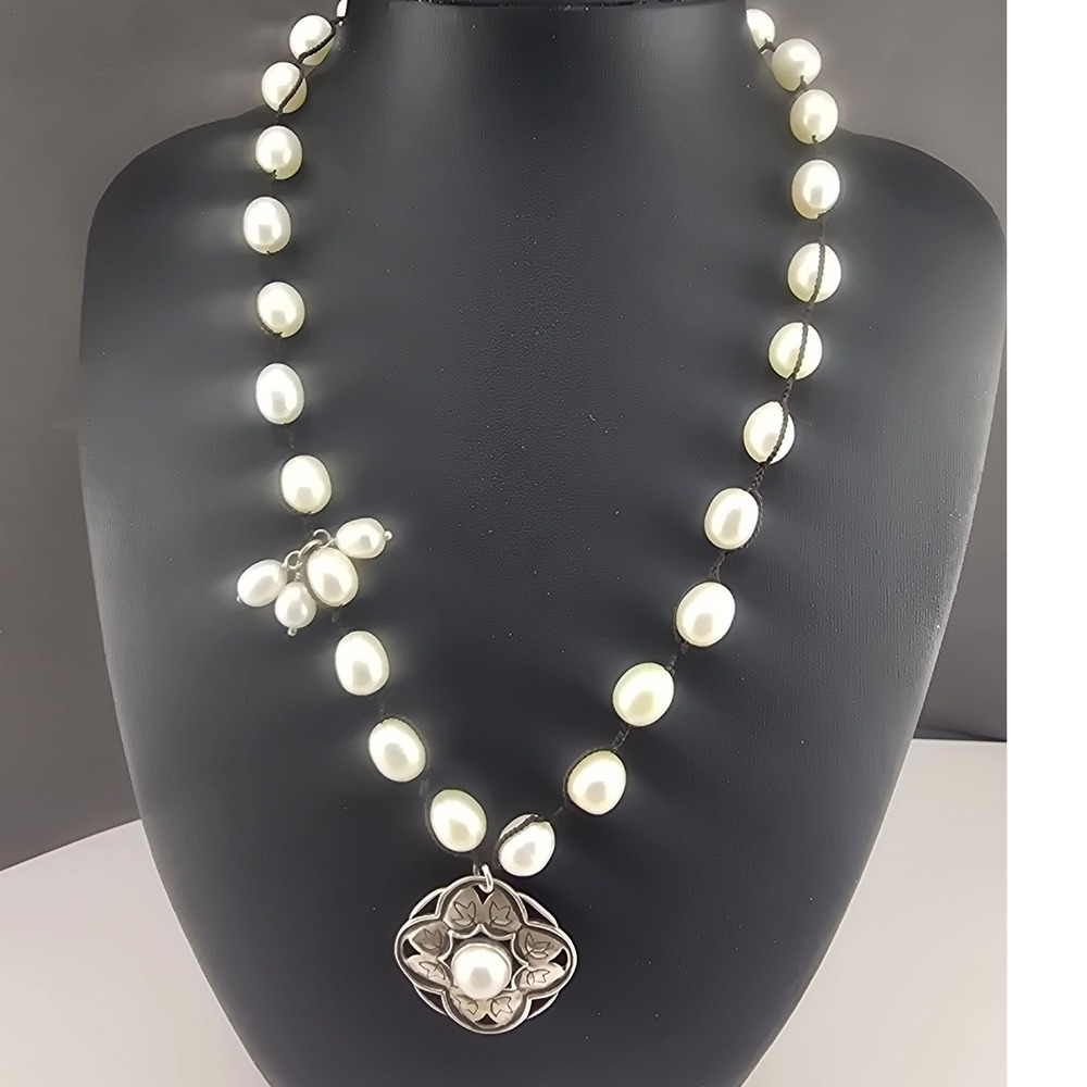 Silpada Pendant Necklace White Oval Bead Knotted Black Cord Floral 17in